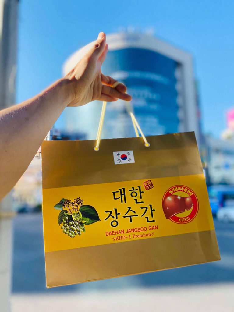 Quà tặng khi mua Thiên Sâm trứng cá tầm Hàn Quốc